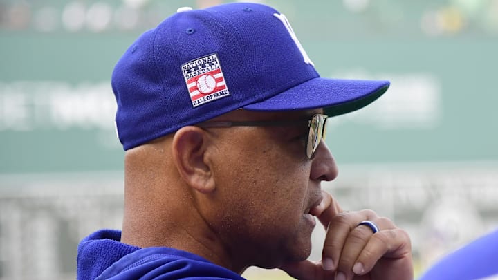 Jul 26, 2025; Boston, Massachusetts, USA; Los Angeles Dodgers manager Dave Roberts watches batting practice prior to a game against the Boston Red Sox at Fenway Park. Mandatory Credit: Bob DeChiara-Imagn Images Jul 26, 2025; Boston, Massachusetts, USA; Los Angeles Dodgers manager Dave Roberts watches batting practice prior to a game against the Boston Red Sox at Fenway Park. Mandatory Credit: Bob DeChiara-Imagn Images