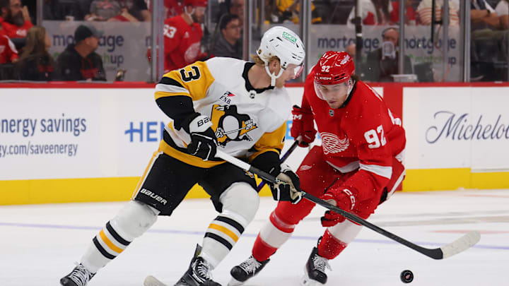 Pittsburgh Penguins v Detroit Red Wings