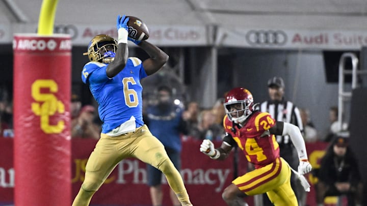 USC Trojans defeated the UCLA Bruins 29-10 to win a NCAA football game at the Los Angeles Memorial