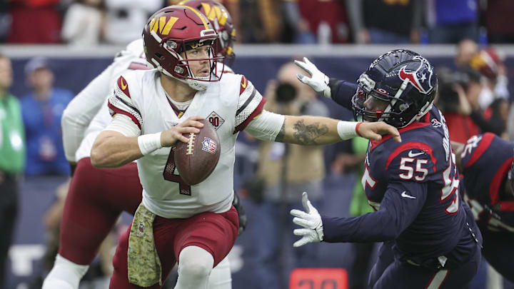 Washington Commanders quarterback Taylor Heinicke (4) 