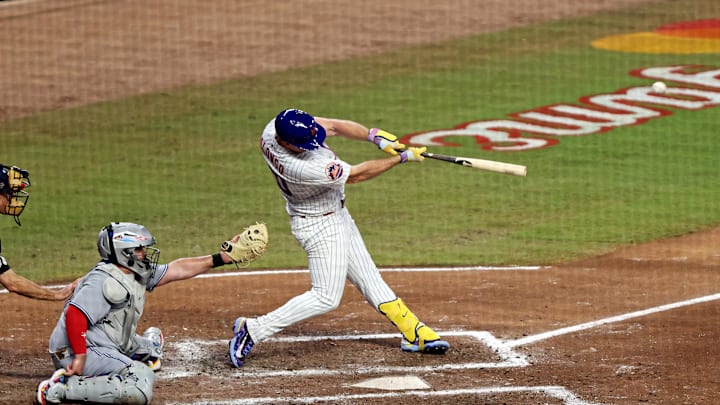 Jul 15, 2025; Cumberland, Georgia, USA; National League first baseman Pete Alonso (20) of the New York Mets hits a three run home run during the sixth inning during the 2025 MLB All Star Game at Truist Park. Mandatory Credit: Jordan Godfree-Imagn Images Jul 15, 2025; Cumberland, Georgia, USA; National League first baseman Pete Alonso (20) of the New York Mets hits a three run home run during the sixth inning during the 2025 MLB All Star Game at Truist Park. Mandatory Credit: Jordan Godfree-Imagn Images