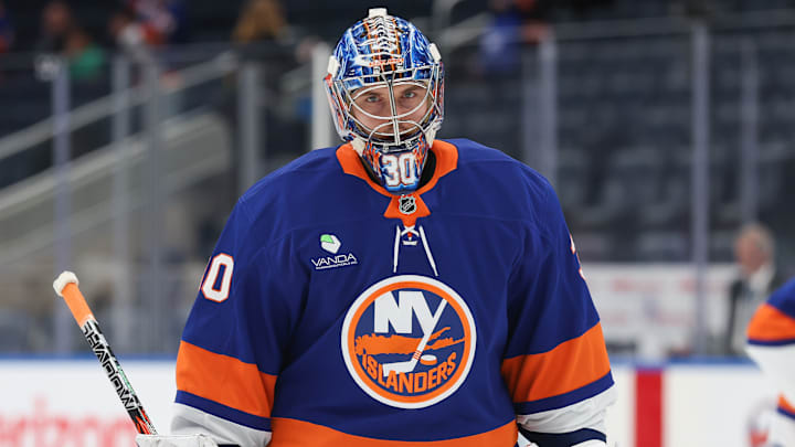 Vancouver Canucks v New York Islanders