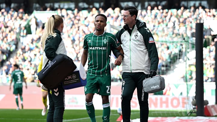 Felix Agu musste gegen den FC St. Pauli verletzt ausgewechselt werden Felix Agu musste gegen den FC St. Pauli verletzt ausgewechselt werden