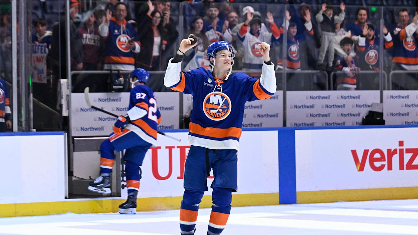 NY Islanders rookie Matthew Schaefer achieves another first without even playing