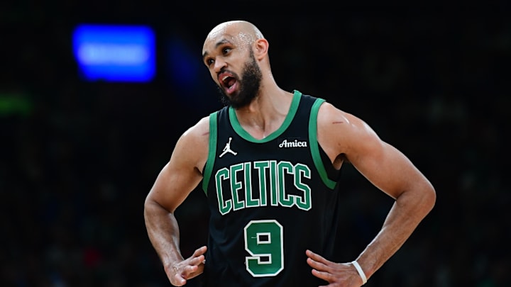Apr 2, 2025; Boston, Massachusetts, USA; Boston Celtics guard Derrick White (9) has words with the official during the first half against the Miami Heat at TD Garden. Mandatory Credit: Bob DeChiara-Imagn Images Apr 2, 2025; Boston, Massachusetts, USA; Boston Celtics guard Derrick White (9) has words with the official during the first half against the Miami Heat at TD Garden. Mandatory Credit: Bob DeChiara-Imagn Images