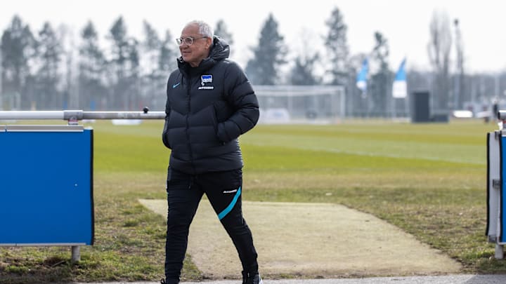 Kennt sich mit Entlassungen aus: Herthas Feuerwehrmann Felix Magath