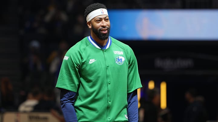 Anthony Davis’s short tenure in Dallas is over. 