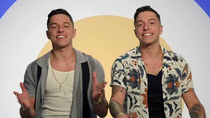 THE CIRCLE. (L to R) Joseph "JoJo" Scarlotta and Nicholas "Nicky" Scarlotta in episode 1 of THE CIRCLE. Cr. Courtesy of Netflix. © 2024