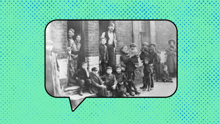 Residents of London’s East End, circa 1900. 