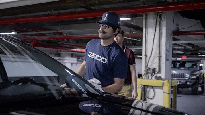 Andy Roddick goes undercover for GEICO. Andy Roddick goes undercover for GEICO.