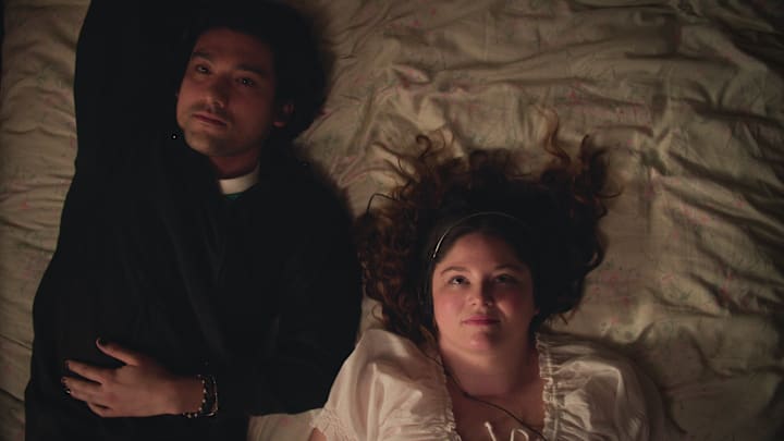 Will Sharpe and Meg Stalter in Too Much on Netflix