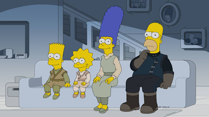 THE SIMPSONS: A tattooed man at a mysterious night circus transports Lisa into three strange stories from the innocent 1950s, the chilling retro-present, and a brutalist future where prestige TV rules the world on the all-new "Treehouse Of Horror Presents: Simpsons Wicked This Way Comes" episode of THE SIMPSONS airing Sunday, Nov 24 (8:00-8:30 PM ET/PT) on FOX. THE SIMPSONS © 2024 by 20th Television.
