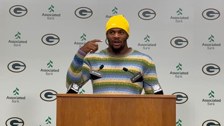 Micah Parsons signed his contract with the Green Bay Packers on Friday.