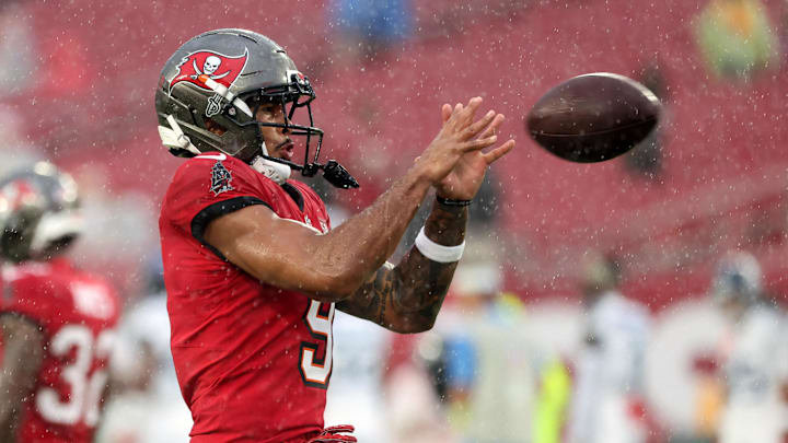 Tampa Bay Buccaneers wide receiver Emeka Egbuka (9) works out prior to the game against the Tennessee Titians at Raymond James Stadium. 