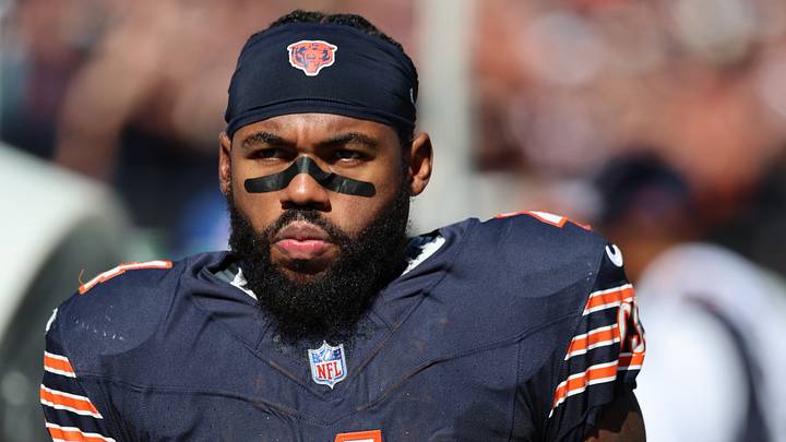 Chicago Bears running back D'Andre Swift (4) stands on the sideline against the New York Jets at Soldier Field. Mandatory Credit: Mike Dinovo-Imagn Images Chicago Bears running back D'Andre Swift (4) stands on the sideline against the New York Jets at Soldier Field. Mandatory Credit: Mike Dinovo-Imagn Images