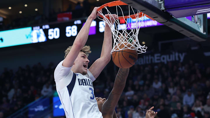 Jan 8, 2026; Salt Lake City, Utah, USA; Dallas Mavericks forward Cooper Flagg (32) dunks the ball against the Utah during the first half at Delta Center. Mandatory Credit: Rob Gray-Imagn Images Jan 8, 2026; Salt Lake City, Utah, USA; Dallas Mavericks forward Cooper Flagg (32) dunks the ball against the Utah during the first half at Delta Center. Mandatory Credit: Rob Gray-Imagn Images