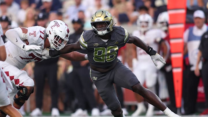 Sep 20, 2025; Atlanta, Georgia, USA; Georgia Tech Yellow Jackets defensive lineman Amontrae Bradford (98) rushes the passer against the Temple Owls in the third quarter at Bobby Dodd Stadium at Hyundai Field. Mandatory Credit: Brett Davis-Imagn Images
