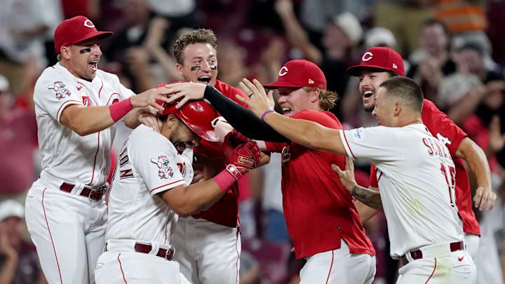 Cincinnati Reds celebrate walk-off win