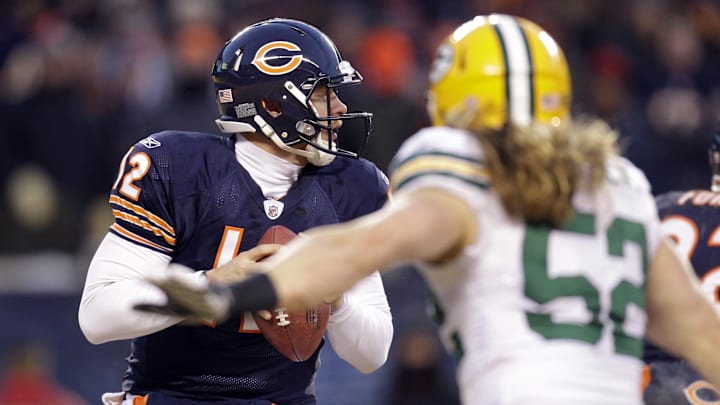 Chicago Bears quarterback Caleb Hanie does Caleb Hanie things in the 2010 NFC Championship Game