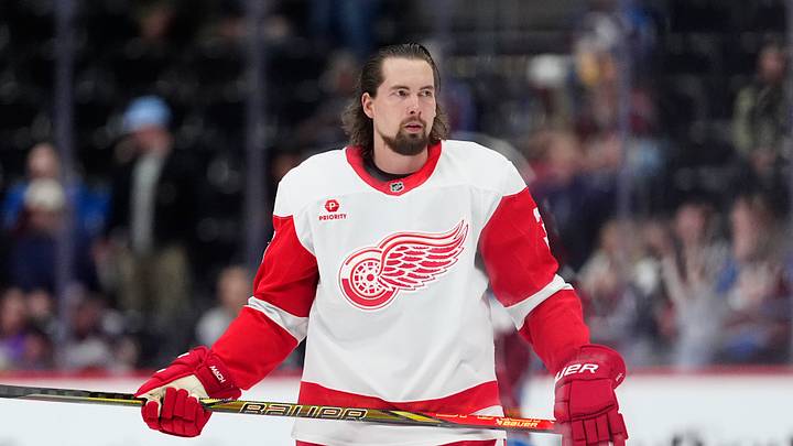 Mar 25, 2025; Denver, Colorado, USA; Detroit Red Wings defenseman Justin Holl (3) before the game against the Colorado Avalanche at Ball Arena. Mandatory Credit: Ron Chenoy-Imagn Images Mar 25, 2025; Denver, Colorado, USA; Detroit Red Wings defenseman Justin Holl (3) before the game against the Colorado Avalanche at Ball Arena. Mandatory Credit: Ron Chenoy-Imagn Images
