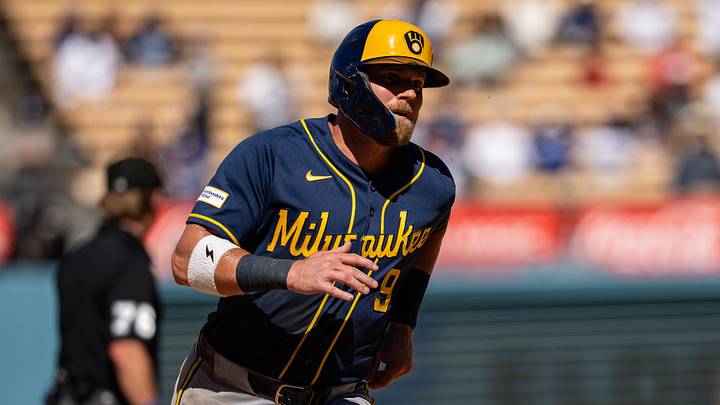 Aug 16, 2026; Los Angeles, California, USA; Milwaukee Brewers first baseman Jake Bauers (9) runs to third base in the ninth inning against the Los Angeles Dodgers at Dodger Stadium. Mandatory Credit: Jon Endow-Imagn Images Aug 16, 2026; Los Angeles, California, USA; Milwaukee Brewers first baseman Jake Bauers (9) runs to third base in the ninth inning against the Los Angeles Dodgers at Dodger Stadium. Mandatory Credit: Jon Endow-Imagn Images