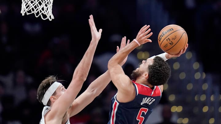 San Antonio Spurs v Washington Wizards