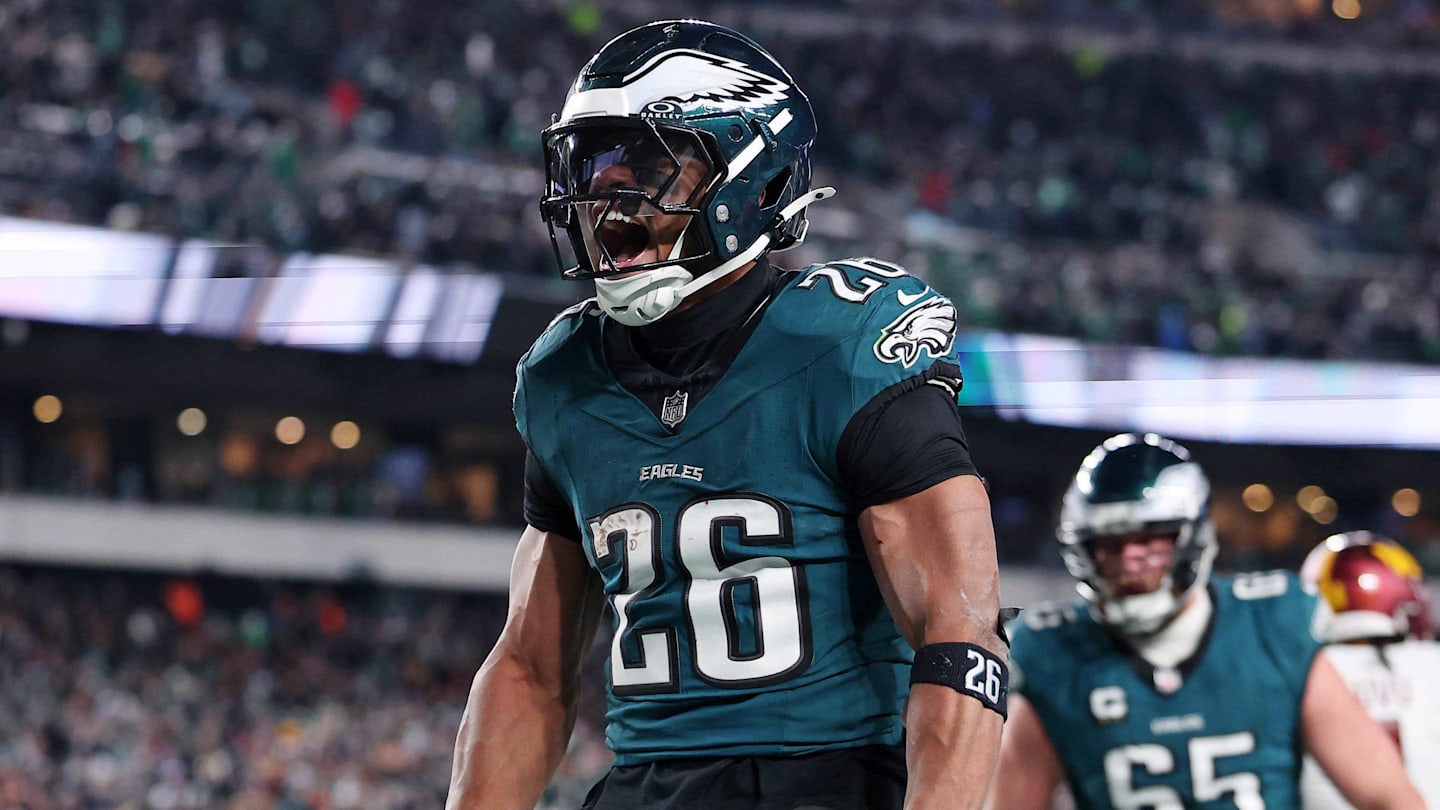 Eagles Star RB Inspired by Tiger Woods Sets Sights on 2,000-Yard NFL Record Streak
