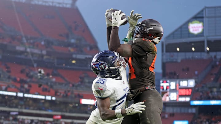 Cleveland Browns tight end Harold Fannin Jr. (44) catches a touchdown pass over Tennessee Titans free safety Xavier Woods (25) during the second half of an NFL football game at Huntington Bank Field, Dec. 7, 2025, in Cleveland, Ohio. Cleveland Browns tight end Harold Fannin Jr. (44) catches a touchdown pass over Tennessee Titans free safety Xavier Woods (25) during the second half of an NFL football game at Huntington Bank Field, Dec. 7, 2025, in Cleveland, Ohio.