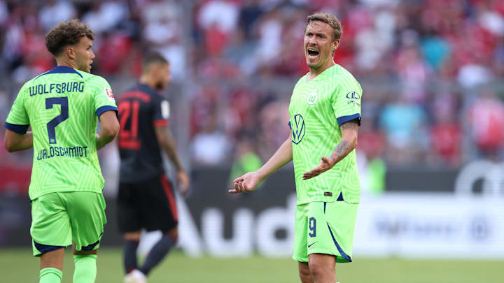 Max Kruse (r.) hat keine Zukunft in Wolfsburg Max Kruse (r.) hat keine Zukunft in Wolfsburg