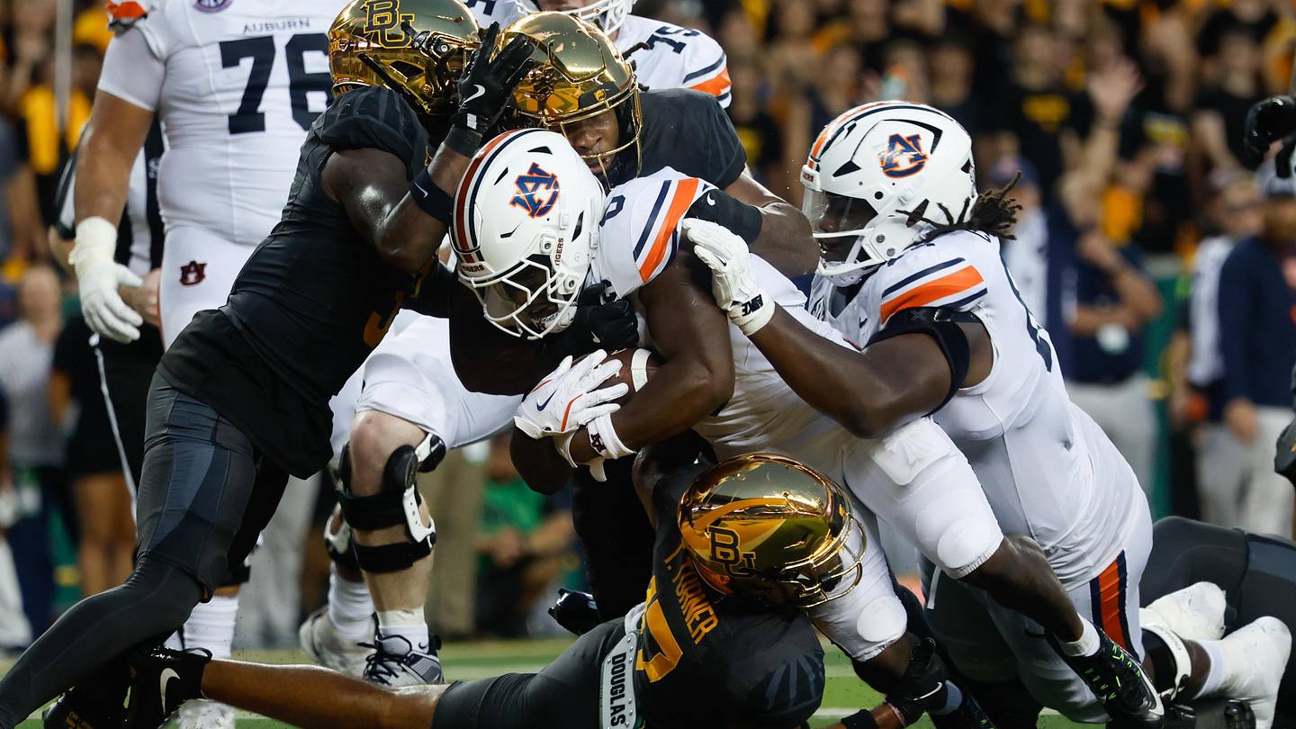 Auburn's offensive line dominant? You can believe it