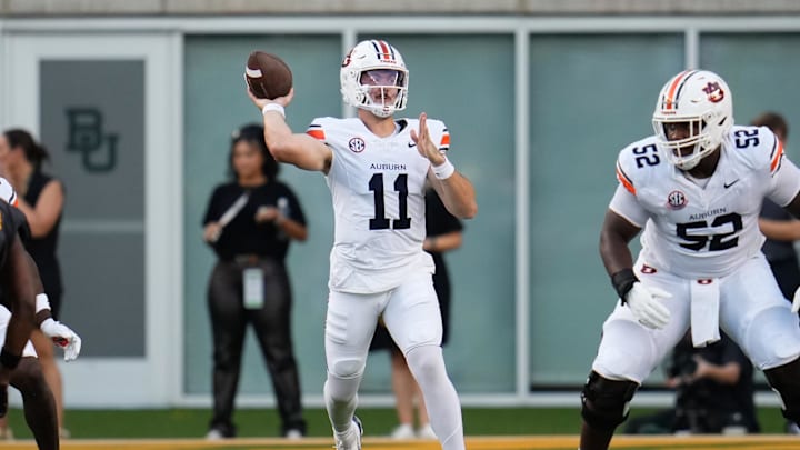 While defense didn’t look too great, quarterback play certainly did for Auburn 