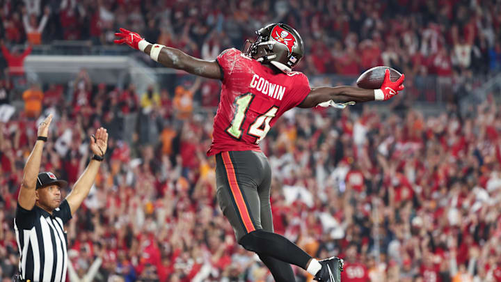 Would wide receiver Chris Godwin look good in a Chicago Bears uniform? Would wide receiver Chris Godwin look good in a Chicago Bears uniform?