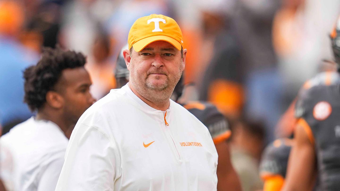 Breaking Down Tennessee's Strengths, Weaknesses, & 1 Thing That Could Upset Texas