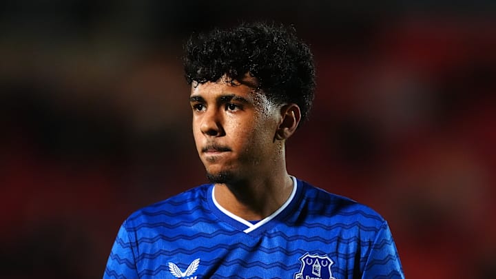 Adam Aznou spielt beim FC Everton praktisch keine Rolle