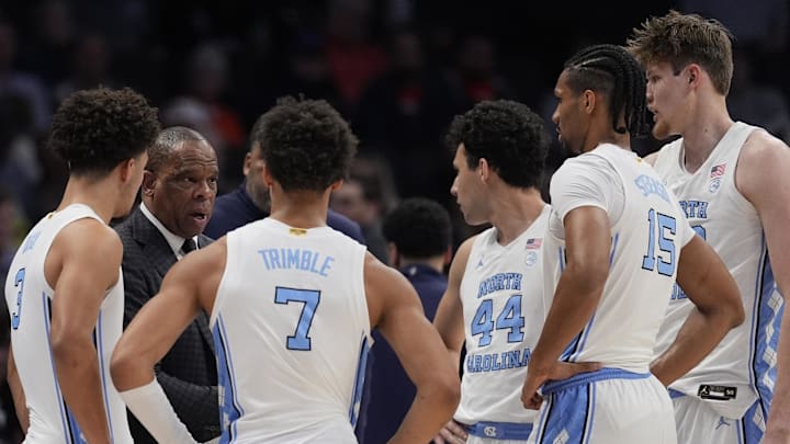 Mar 12, 2026; Charlotte, NC, USA; North Carolina Tar Heels head coach Hubert Davis in the huddle with his team during the first half against the Clemson Tigers at Spectrum Center. Mandatory Credit: Jim Dedmon-Imagn Images Mar 12, 2026; Charlotte, NC, USA; North Carolina Tar Heels head coach Hubert Davis in the huddle with his team during the first half against the Clemson Tigers at Spectrum Center. Mandatory Credit: Jim Dedmon-Imagn Images