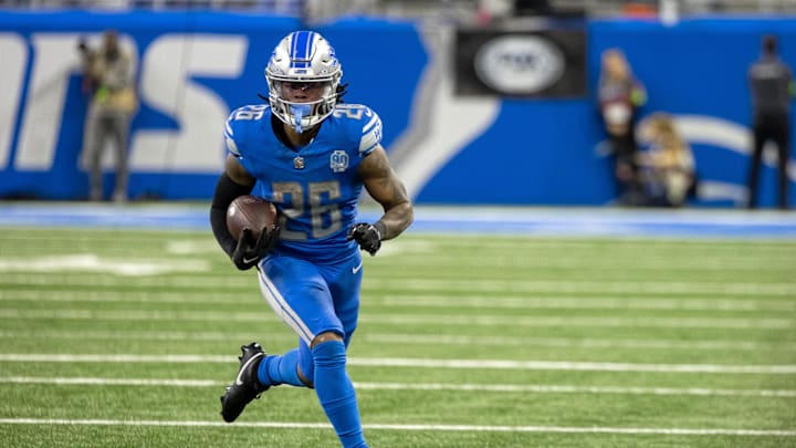 Nov 19, 2023; Detroit, Michigan, USA; Detroit Lions running back Jahmyr Gibbs (26) runs