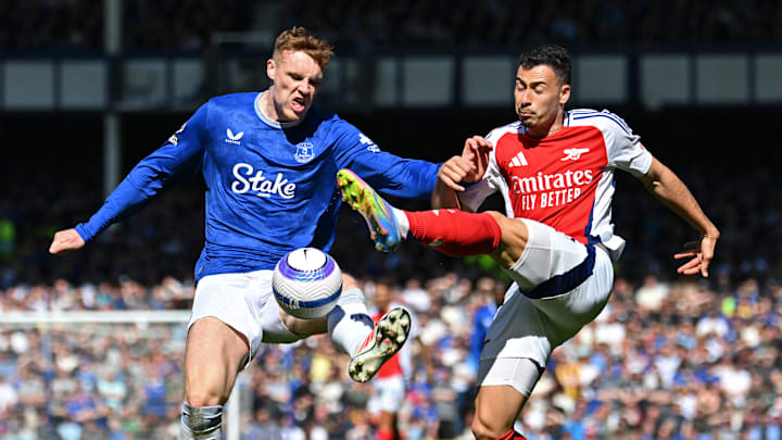 TOPSHOT-FBL-ENG-PR-EVERTON-ARSENAL TOPSHOT-FBL-ENG-PR-EVERTON-ARSENAL