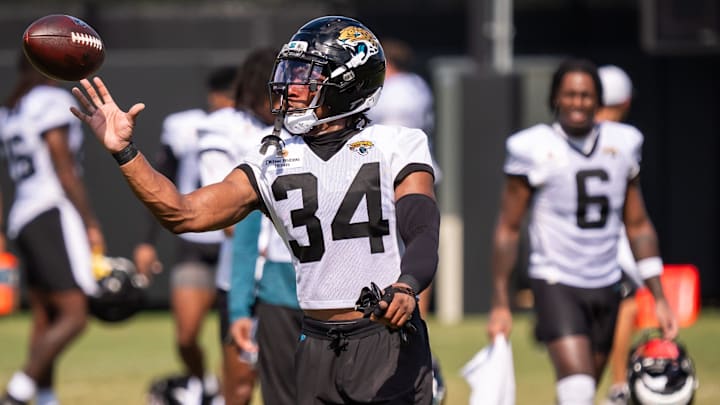 Jacksonville Jaguars cornerback Zech McPhearson (34) catches a ball one handed after an NFL training camp seventh session at the Miller Electric Center, Thursday, July 31, 2025, in Jacksonville, Fla. [Doug Engle/Florida Times-Union]