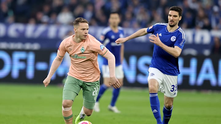 Niklas Schmidt (links)