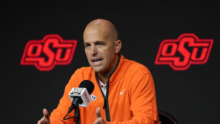 Oct 23, 2024; Kansas City, MO, USA; Oklahoma State Cowboys head coach Steve Lutz talks to media during the Big 12 Men’s Basketball Media Day at T-Mobile Center. Mandatory Credit: Jay Biggerstaff-Imagn Images Oct 23, 2024; Kansas City, MO, USA; Oklahoma State Cowboys head coach Steve Lutz talks to media during the Big 12 Men’s Basketball Media Day at T-Mobile Center. Mandatory Credit: Jay Biggerstaff-Imagn Images