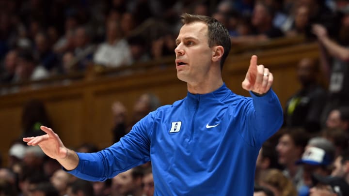 Duke basketball head coach Jon Scheyer