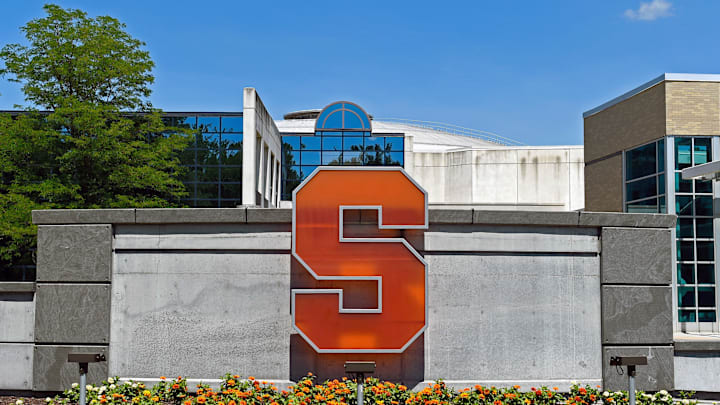 New Syracuse basketball 2026 recruiting target Alex Constanza is playing like an All-American so far in his sophomore year.