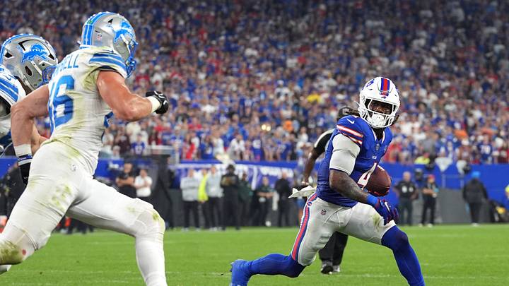 Sep 17, 2026; Orchard Park, New York, USA; Buffalo Bills running back James Cook III (4) runs against Detroit Lions linebacker Jack Campbell (46) during the first half at New Highmark Stadium. Mandatory Credit: Gregory Fisher-Imagn Images Sep 17, 2026; Orchard Park, New York, USA; Buffalo Bills running back James Cook III (4) runs against Detroit Lions linebacker Jack Campbell (46) during the first half at New Highmark Stadium. Mandatory Credit: Gregory Fisher-Imagn Images