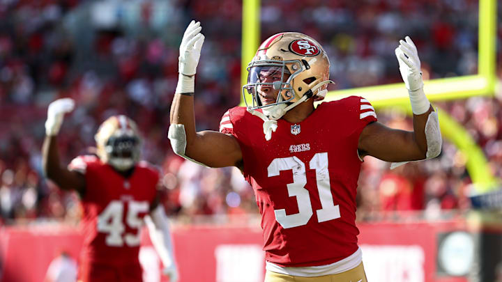 San Francisco 49ers running back Isaac Guerendo (31)