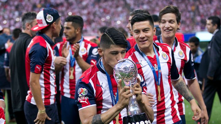 Alan Pulido fue clave para la victoria de las Chivas en el 2017 Alan Pulido fue clave para la victoria de las Chivas en el 2017