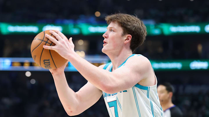 Jan 29, 2026; Dallas, Texas, USA; Charlotte Hornets guard Kon Knueppel (7) shoots against the Dallas Mavericks during the first quarter at American Airlines Center. Mandatory Credit: Kevin Jairaj-Imagn Images