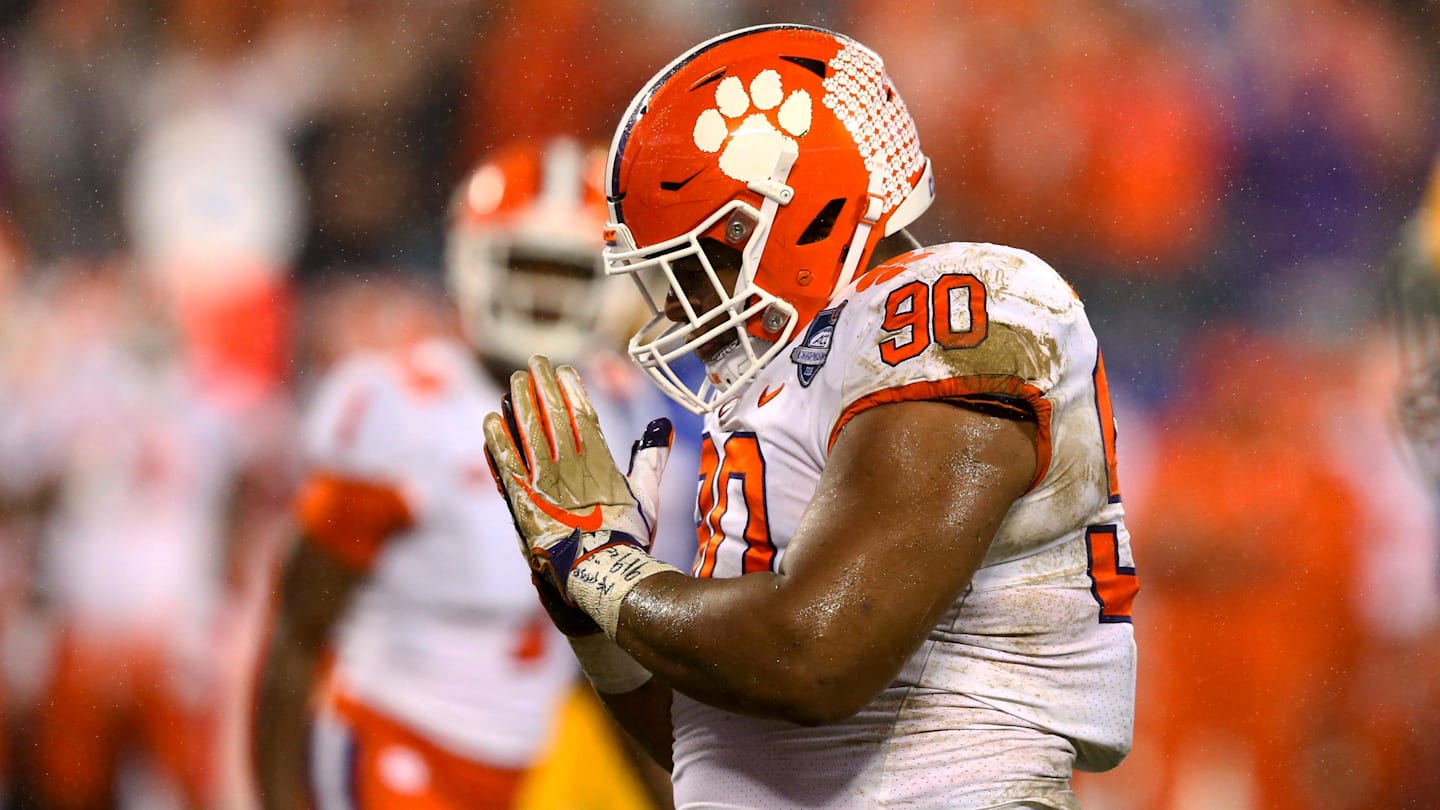 3 Memorable Clemson Moments From Dexter Lawrence