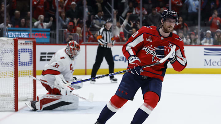 Pierre-Luc Dubois, Washington Capitals Mandatory Credit: Geoff Burke-Imagn Images