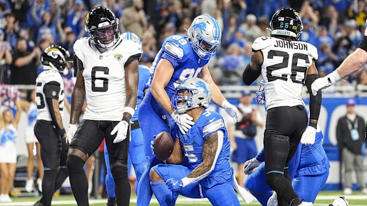 Nov 17, 2024; Detroit, MI, USA; Detroit Lions running back David Montgomery (5) celebrates scoring a touchdown against Jacksonville Jaguars during the first half at Ford Field in Detroit on Sunday, Nov. 17, 2024. Mandatory Credit: Junfu Han/USA TODAY Network via Imagn Images Nov 17, 2024; Detroit, MI, USA; Detroit Lions running back David Montgomery (5) celebrates scoring a touchdown against Jacksonville Jaguars during the first half at Ford Field in Detroit on Sunday, Nov. 17, 2024. Mandatory Credit: Junfu Han/USA TODAY Network via Imagn Images