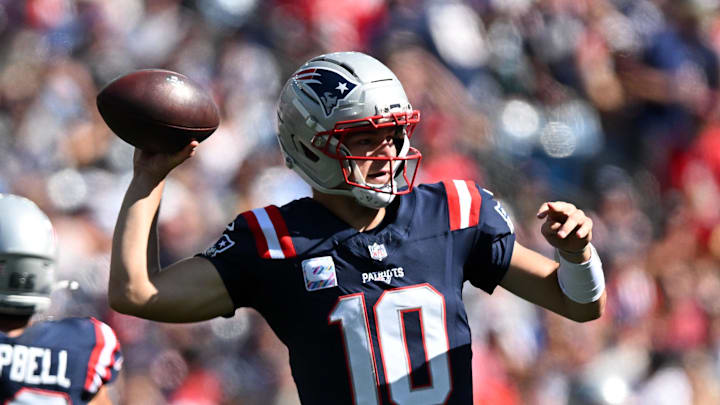 New England Patriots quarterback Drake Maye looks to throw against the Carolina Panthers.